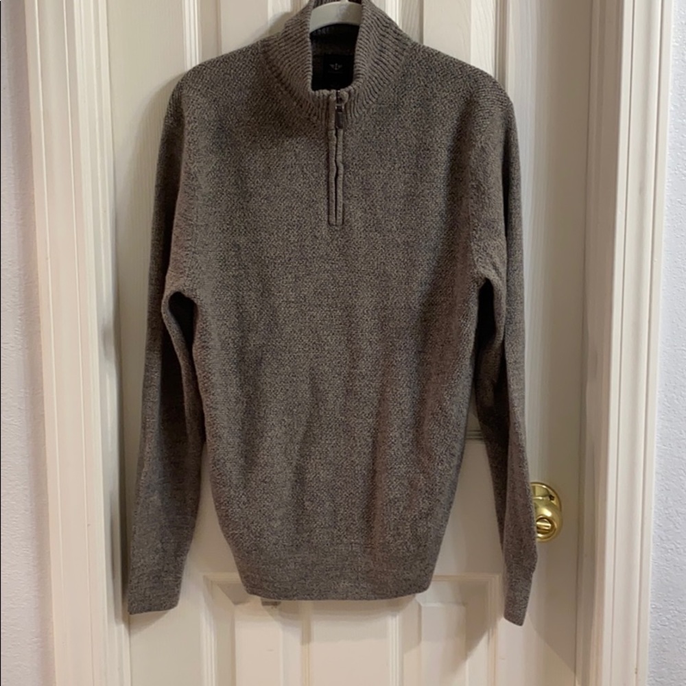 Dockers men’s sweater gently worn gray